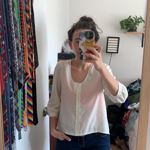 Sparkle and Fade lace back high low blouse - Picture 6 of 7